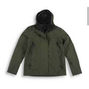 The North Face W Txb Rain Shell in Fig Green Women’s Size XS Retail $695